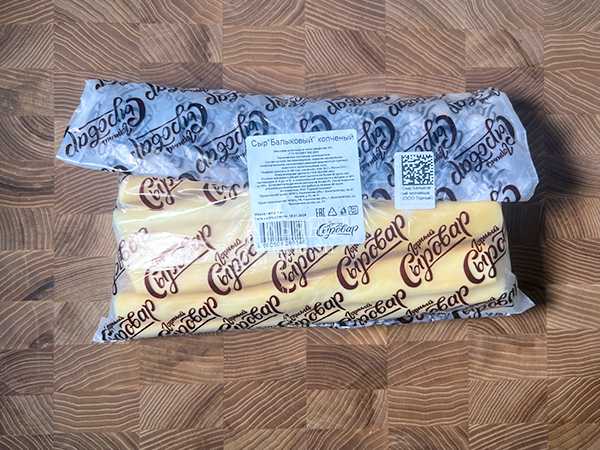 Сыр 1 кг ГОРНЫЙ СЫРОВАР (Балыковый копчёный) в Междуреченске