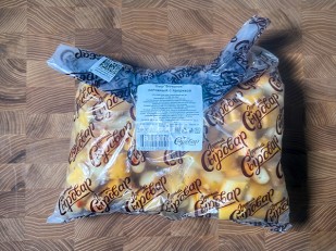 Сыр 1 кг ГОРНЫЙ СЫРОВАР (Нити с аджикой): Сыр 1 кг ГОРНЫЙ СЫРОВАР (Бочонок копчёный с паприкой)